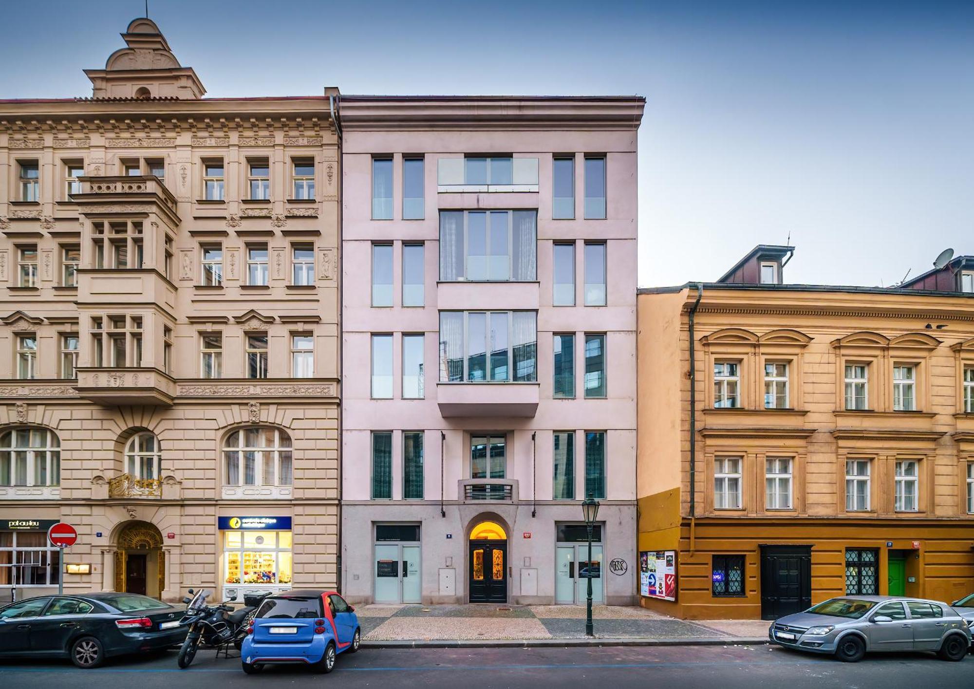 Billionaires Boutique Residence & Premium Suites, Old Town Prague Exterior photo